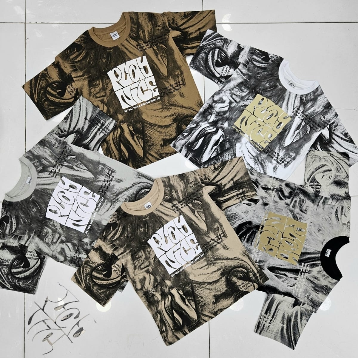 TSHIRT PLAY BAS K.KOL